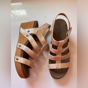 Corky’s Lottie Da Wedge